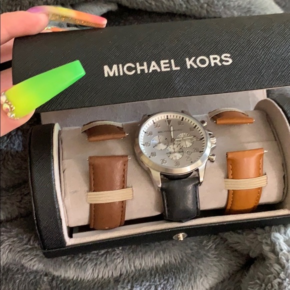 Michael Kors Men Watch Set - Picture 1 of 3